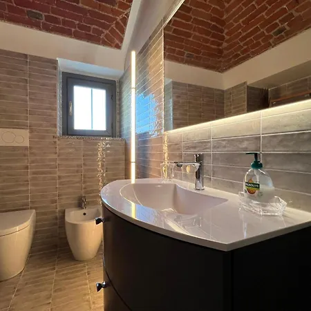 September Dimora Di Lusso In Centro Storico Novara